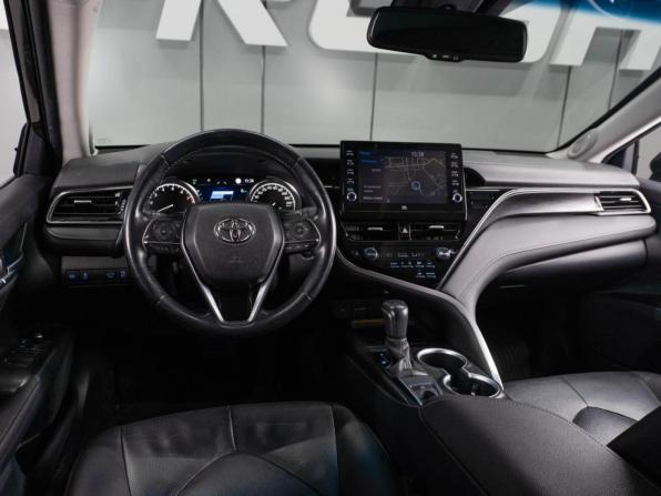 Toyota Camry VIII (XV70) Рестайлинг с пробегом 2021 года, цена 3 700 000 рублей, 45683 км, седан, Автокод Объявления