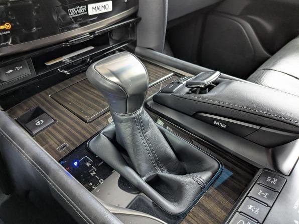 Lexus LX III Рестайлинг 2 с пробегом 2017 года, цена 8 645 000 рублей, 71119 км, внедорожник, Автокод Объявления