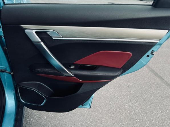Geely Coolray I с пробегом 2023 года, цена 1 990 000 рублей, 19000 км, внедорожник, Автокод Объявления