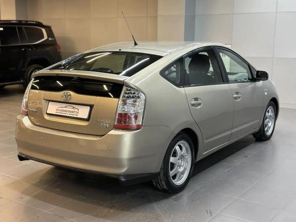 Toyota Prius II Рестайлинг (XW20) с пробегом 2008 года, цена 947 000 рублей, 221255 км, лифтбек, Автокод Объявления