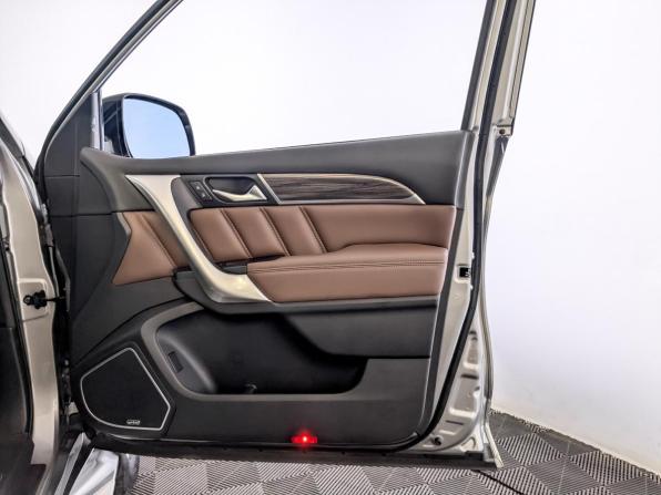 Haval H9 I Рестайлинг с пробегом 2022 года, цена 2 700 000 рублей, 137319 км, внедорожник, Автокод Объявления