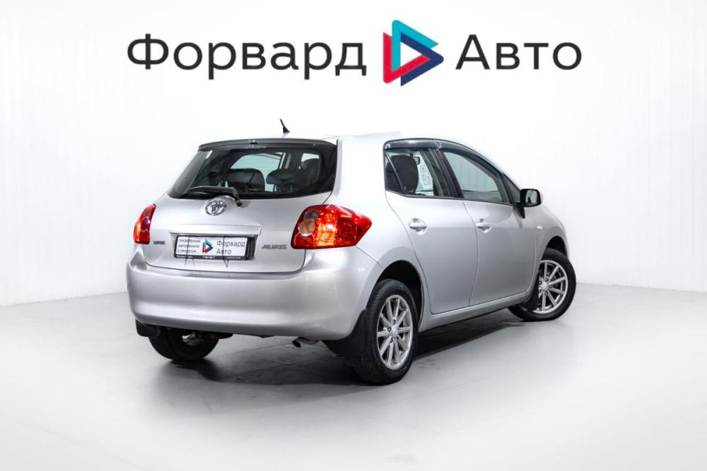 Toyota Auris I Тюмень  - изображение 8