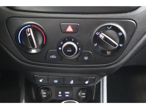 Hyundai Solaris II с пробегом 2017 года, цена 1 306 000 рублей, 99637 км, седан, Автокод Объявления