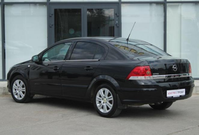 Opel Astra H Рестайлинг с пробегом 2012 года, цена 690 000 рублей, 233085 км, седан, Автокод Объявления