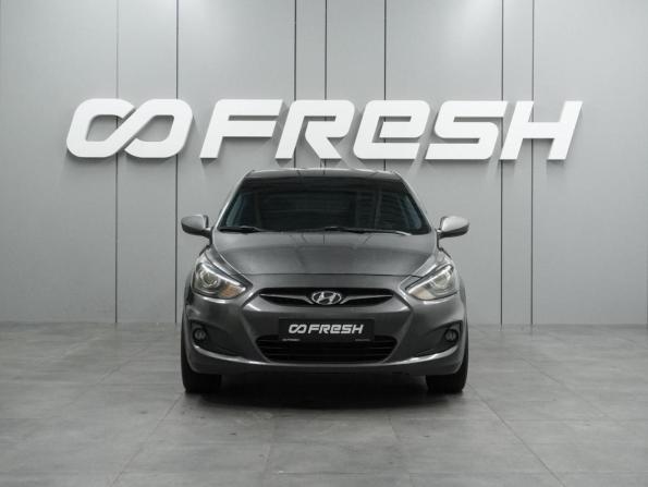 Hyundai Solaris I с пробегом 2012 года, цена 699 000 рублей, 195341 км, хэтчбек, Автокод Объявления