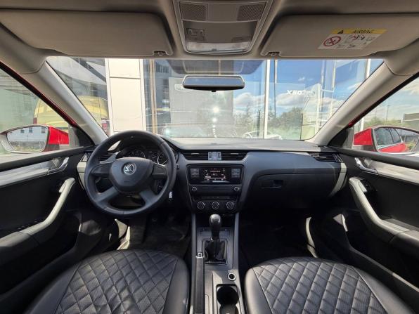 Skoda Octavia III (A7) с пробегом 2015 года, цена 725 000 рублей, 284500 км, лифтбек, Автокод Объявления