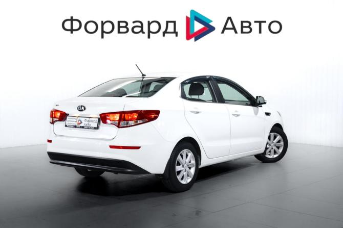 Kia Rio III Рестайлинг с пробегом 2015 года, цена 1 200 000 рублей, 111900 км, седан, Автокод Объявления