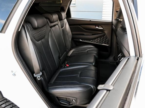 Hyundai Santa Fe IV с пробегом 2019 года, цена 3 412 600 рублей, 89118 км, внедорожник, Автокод Объявления