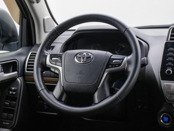 Toyota Land Cruiser Prado 150 Series Рестайлинг 3 с пробегом 2021 года, цена 6 328 000 рублей, 119677 км, внедорожник, Автокод Объявления