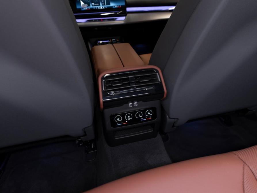 BMW 5 серии VIII (G60/G61/G68) Москва  - изображение 14