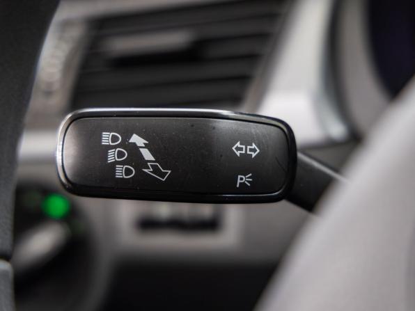 Skoda Rapid I с пробегом 2016 года, цена 998 000 рублей, 120494 км, лифтбек, Автокод Объявления