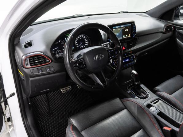Hyundai i30 III Рестайлинг с пробегом 2019 года, цена 2 100 000 рублей, 104315 км, хэтчбек, Автокод Объявления