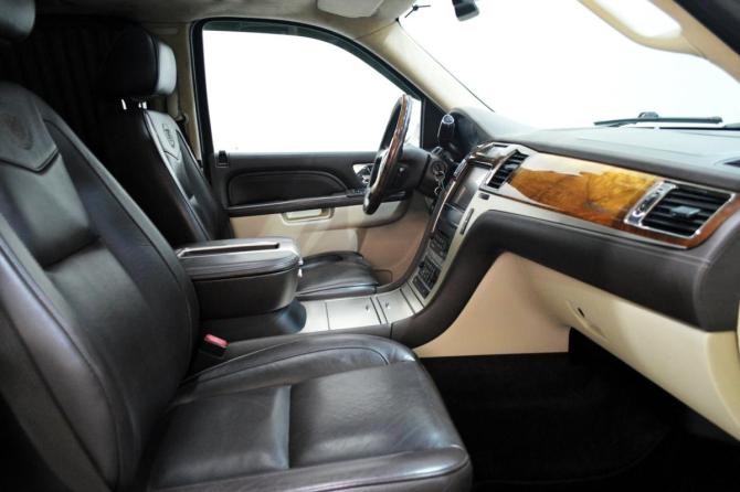 Cadillac Escalade III с пробегом 2013 года, цена 2 300 000 рублей, 220665 км, внедорожник, Автокод Объявления