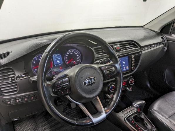 Kia Rio IV с пробегом 2018 года, цена 1 350 000 рублей, 103000 км, седан, Автокод Объявления