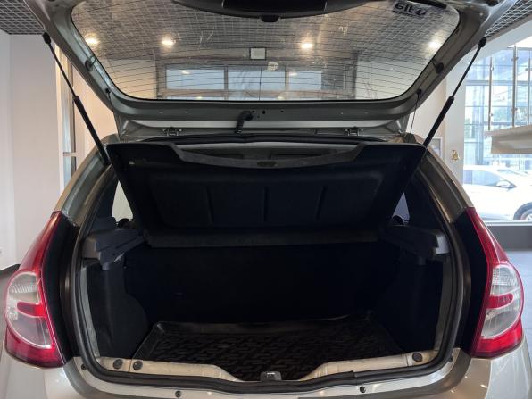 Renault Sandero I с пробегом 2012 года, цена 598 000 рублей, 101860 км, хэтчбек, Автокод Объявления