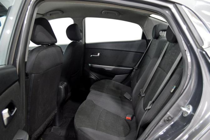 Kia Rio III Рестайлинг с пробегом 2016 года, цена 1 075 000 рублей, 124000 км, седан, Автокод Объявления