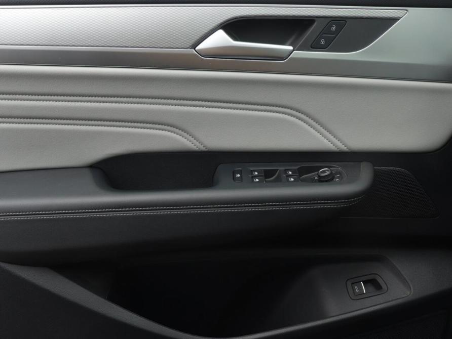 Volkswagen Tavendor I Казань  - изображение 9