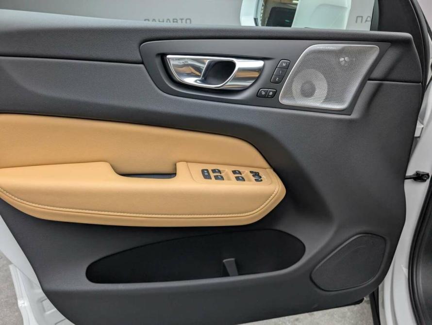 Volvo XC60 II Рестайлинг Москва  - изображение 5