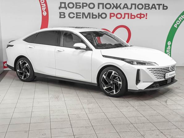 Changan Lamore с пробегом 2024 года, цена 2 095 000 рублей, 28913 км, седан, Автокод Объявления