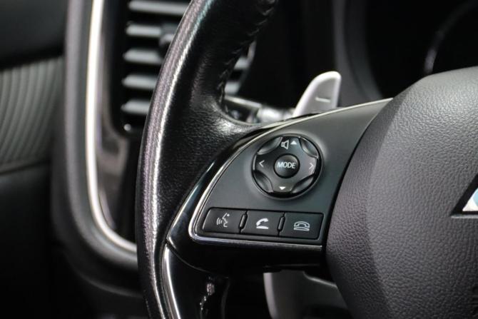 Mitsubishi Outlander III Рестайлинг 3 с пробегом 2019 года, цена 2 595 950 рублей, 127146 км, внедорожник, Автокод Объявления