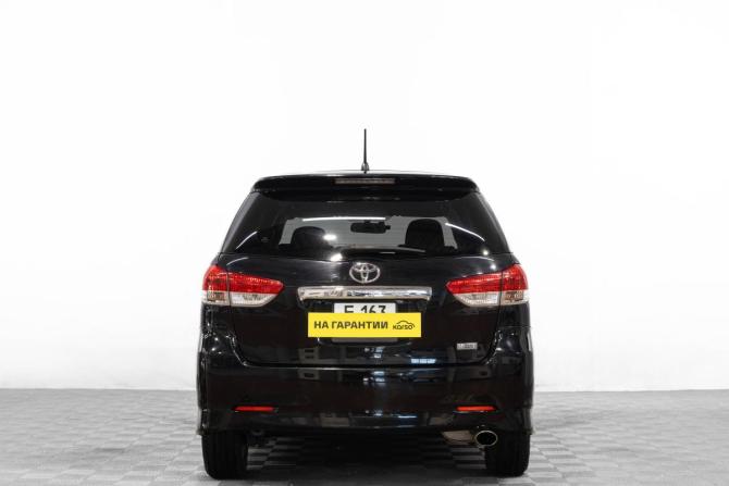 Toyota Wish II с пробегом 2011 года, цена 1 399 000 рублей, 140000 км, минивэн, Автокод Объявления