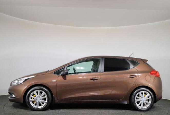 Kia Ceed II с пробегом 2014 года, цена 950 000 рублей, 162952 км, хэтчбек, Автокод Объявления