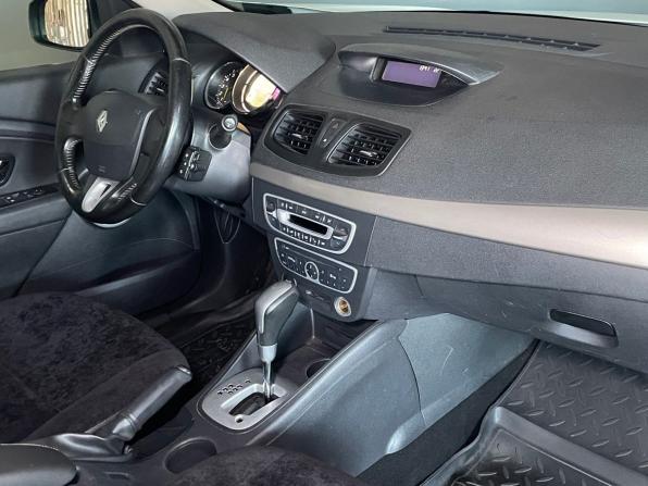 Renault Fluence I с пробегом 2012 года, цена 650 000 рублей, 305540 км, седан, Автокод Объявления