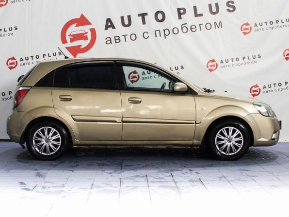 Kia Rio II Рестайлинг с пробегом 2010 года, цена 499 000 рублей, 201784 км, хэтчбек, Автокод Объявления