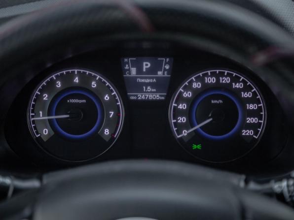 Hyundai Solaris I с пробегом 2014 года, цена 600 000 рублей, 247800 км, хэтчбек, Автокод Объявления