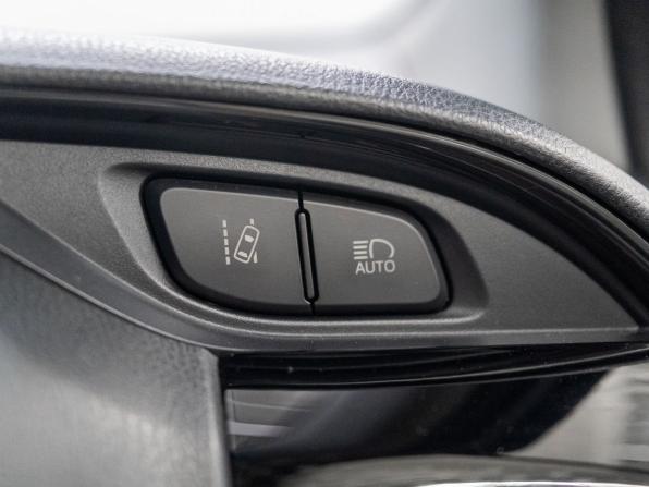 Toyota Vitz III (XP130) Рестайлинг 2 с пробегом 2019 года, цена 1 030 000 рублей, 120000 км, хэтчбек, Автокод Объявления