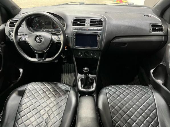Volkswagen Polo V с пробегом 2012 года, цена 599 000 рублей, 216500 км, седан, Автокод Объявления