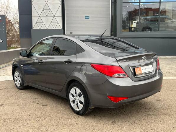 Hyundai Solaris I Рестайлинг с пробегом 2015 года, цена 896 000 рублей, 130000 км, седан, Автокод Объявления