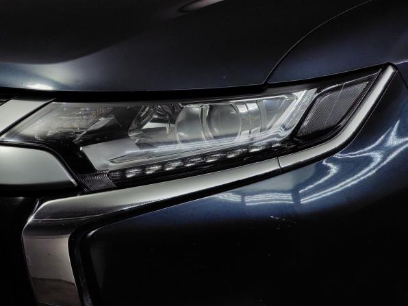 Mitsubishi Outlander III Рестайлинг 3 с пробегом 2019 года, цена 2 059 000 рублей, 135932 км, внедорожник, Автокод Объявления