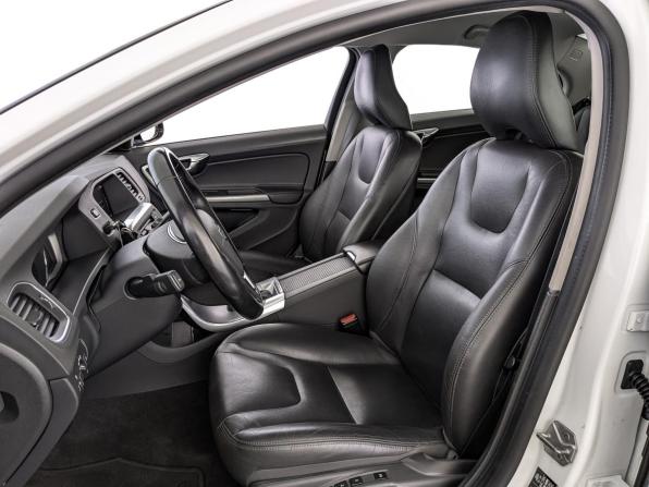 Volvo S60 Cross Country с пробегом 2018 года, цена 2 480 000 рублей, 138585 км, седан, Автокод Объявления