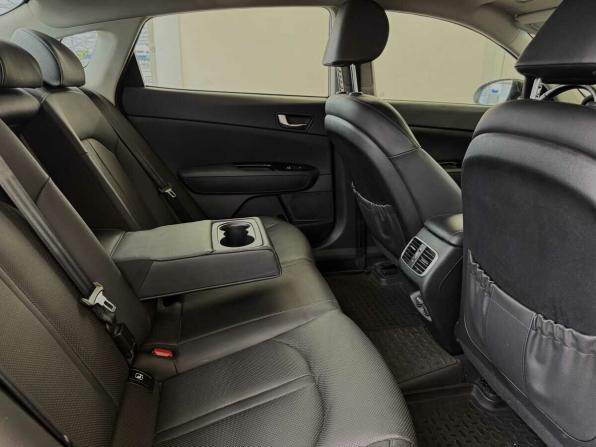 Kia Optima IV Рестайлинг с пробегом 2018 года, цена 1 665 000 рублей, 193152 км, седан, Автокод Объявления