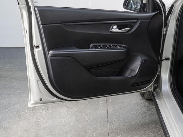 Kia Rio IV с пробегом 2019 года, цена 1 479 000 рублей, 94011 км, хэтчбек, Автокод Объявления