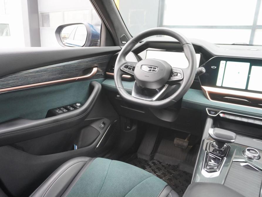 Geely Monjaro I Москва  - изображение 13