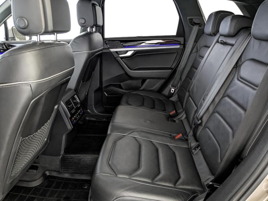 Volkswagen Touareg III Москва  - изображение 18