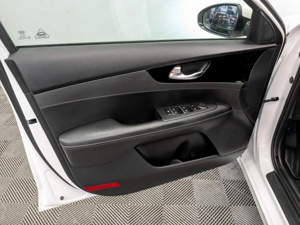 Kia Cerato IV с пробегом 2021 года, цена 1 990 000 рублей, 82419 км, седан, Автокод Объявления