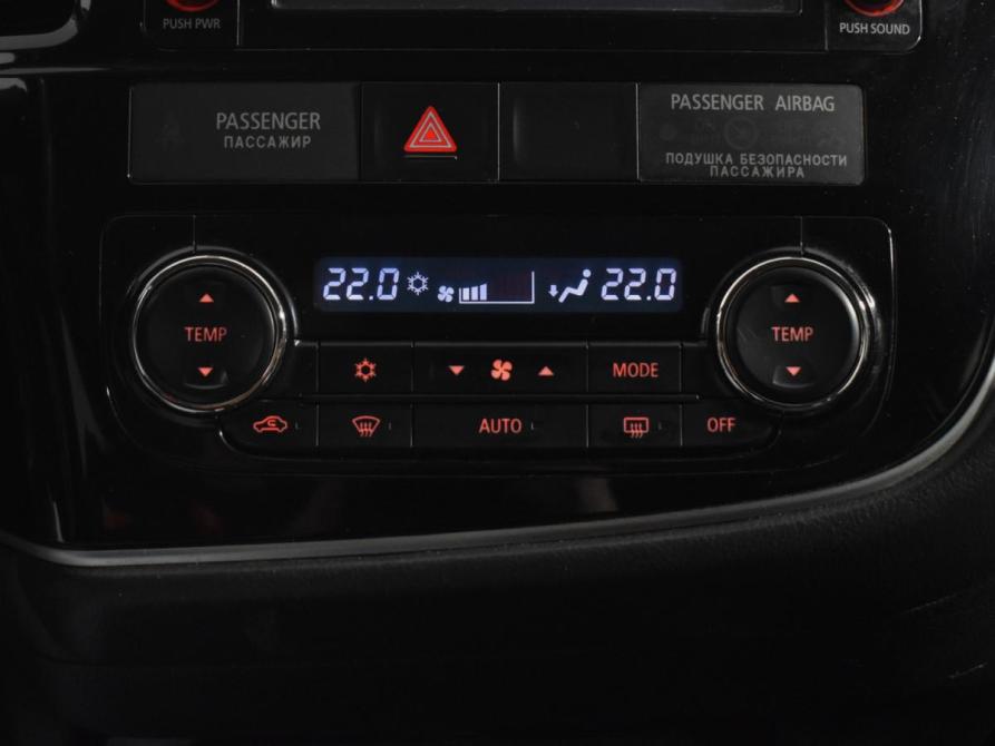 Mitsubishi Outlander III Рестайлинг 2 Санкт-Петербург  - изображение 16