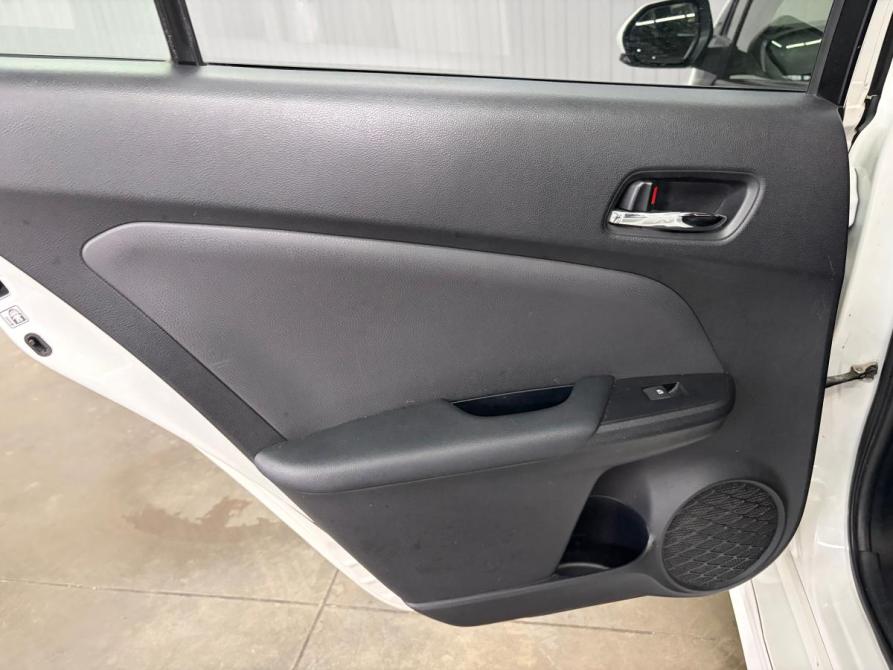 Toyota Prius IV (XW50) Краснодар  - изображение 18