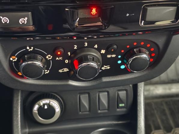 Renault Duster I Рестайлинг с пробегом 2017 года, цена 1 276 000 рублей, 71261 км, внедорожник, Автокод Объявления