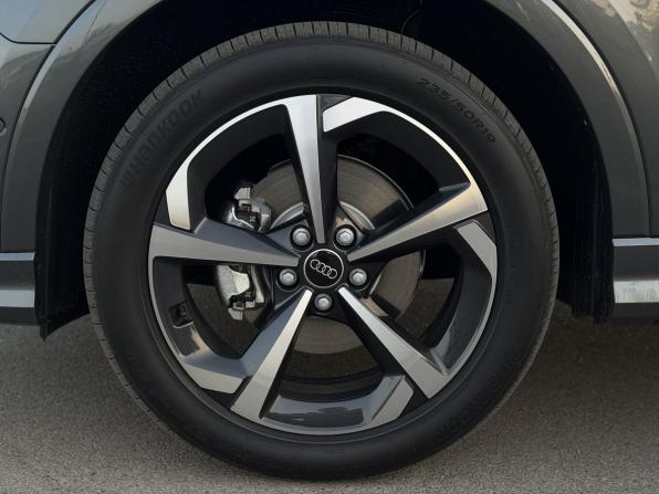 Audi Q3 II (F3) с пробегом 2026 года, цена 3 950 000 рублей, 25 км, внедорожник, Автокод Объявления