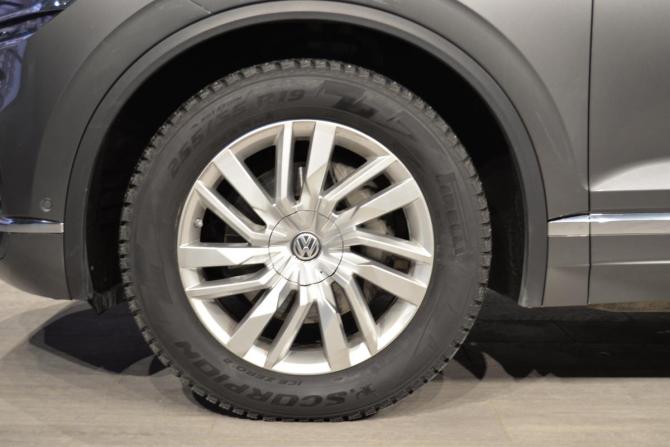 Volkswagen Touareg III с пробегом 2019 года, цена 5 790 000 рублей, 114673 км, внедорожник, Автокод Объявления