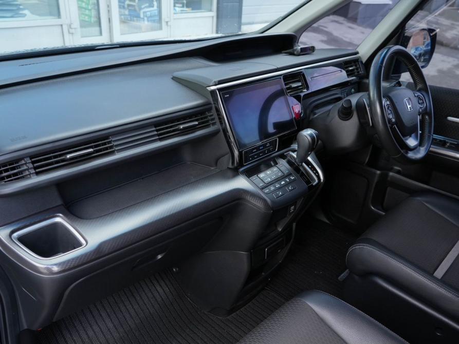 Honda Stepwgn V Рестайлинг Новосибирск  - изображение 17
