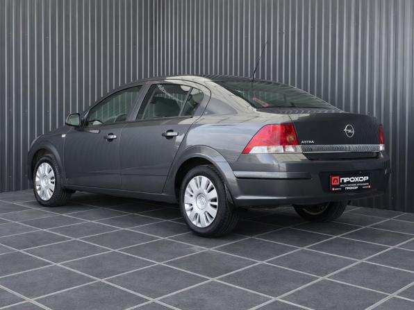 Opel Astra H Рестайлинг с пробегом 2012 года, цена 720 000 рублей, 87009 км, седан, Автокод Объявления