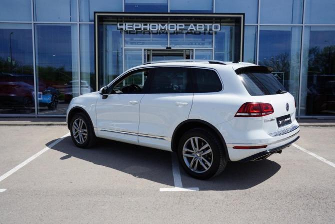 Volkswagen Touareg II Рестайлинг с пробегом 2016 года, цена 3 676 000 рублей, 127819 км, внедорожник, Автокод Объявления