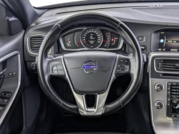 Volvo S60 II Рестайлинг с пробегом 2017 года, цена 2 150 000 рублей, 53376 км, седан, Автокод Объявления