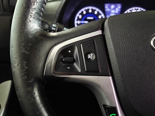 Hyundai Solaris I с пробегом 2012 года, цена 680 000 рублей, 181357 км, седан, Автокод Объявления