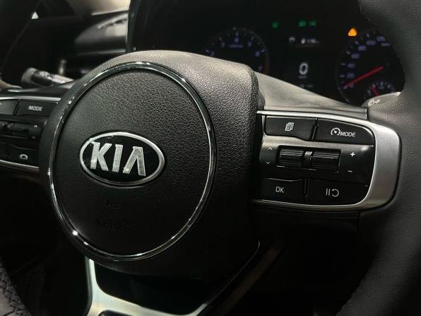 Kia K5 III с пробегом 2020 года, цена 1 770 000 рублей, 188300 км, седан, Автокод Объявления